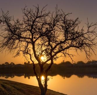 Sunset Lakes House | Suaimhneas