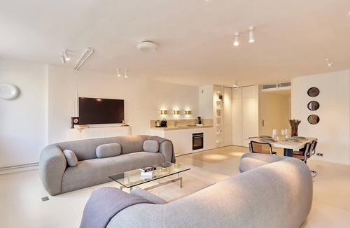 Chaillot Apartment | Sublim apartment on Avenue Montaigne/Eiffel Tower