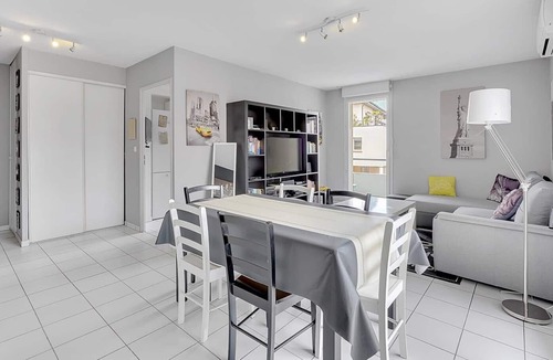 Saint - Michel Apartment | Sublime 64m² With 2 Balconies For 6 In Toulouse