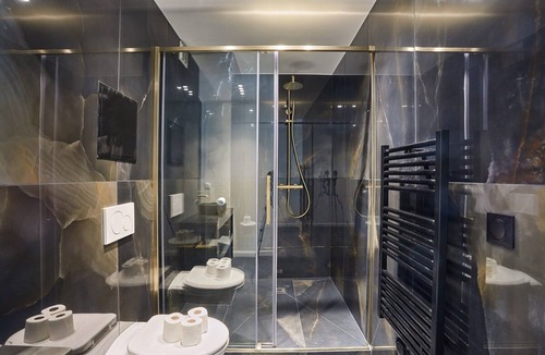 Necker Apartment | Sublime AC suite Luxembourg St Germain des Près