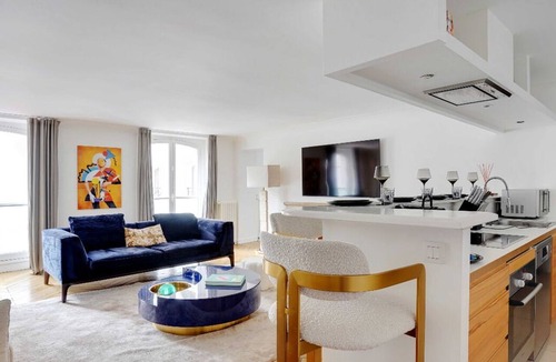 Champs-Elysees Apartment | Sublime apartment 6P Champs-Elysées/Montaigne