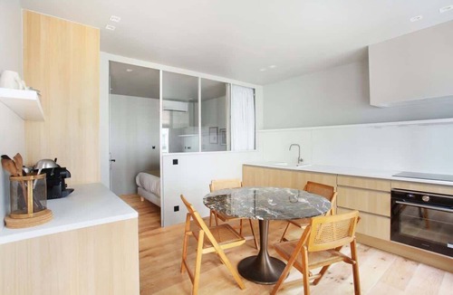 Quartier de la Porte-Saint-Denis Apartment | Sublime Apartment AC Paris Center