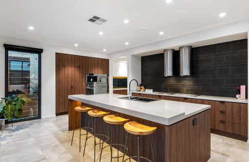 Rochedale House | Sublime Contemporary Designer Villa w/Pool