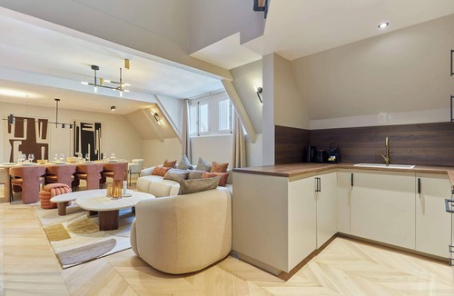 Porte-Dauphine Apartment | Sublime Duplex Arc de Triomphe/Trocadero