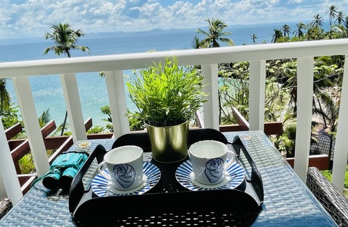 Samana Apartment | Sublime Love beachfront apartment w private beach