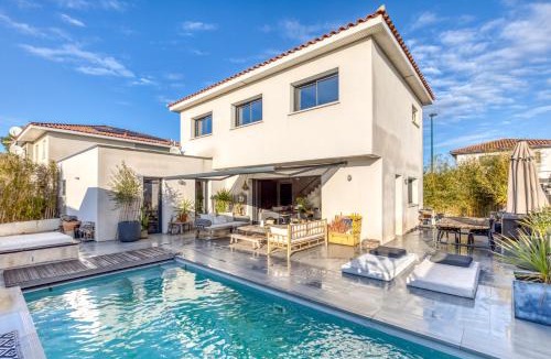 Mauguio Villa | Sublime Maison Moderne avec piscine