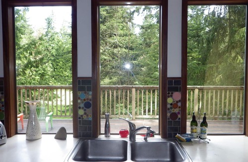 Adelma Beach Cabin | Sublime Port Townsend Retreat