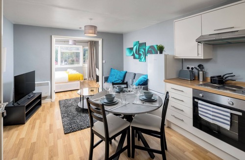 Crawley Apartment | Sublime Stays - Crawley Centre near Gatwick Airport