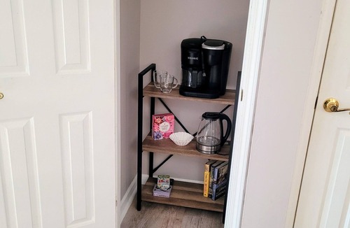 King Ferry Cottage | Sublime Sunsets-Charming Cottage with No Bad Views