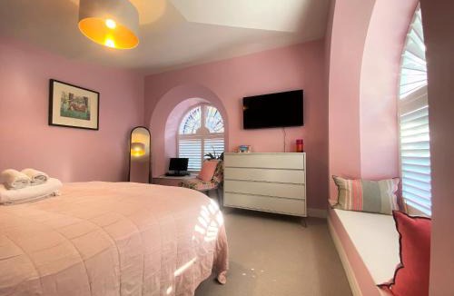 Canon's Marsh Apartment | Sublime waterfront retreat with private terrace