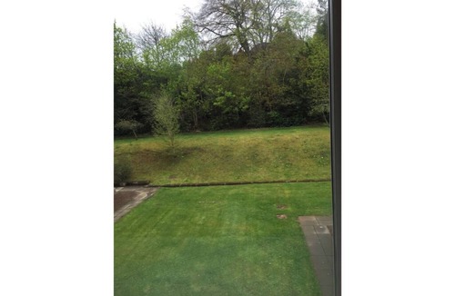 Melrose Apartment | Substantial Melrose Apartment