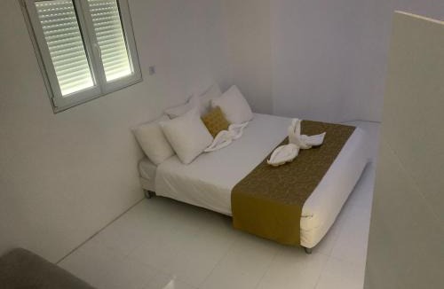 Bretigny-sur-Orge Apartment | Subterranean Delight #DHG