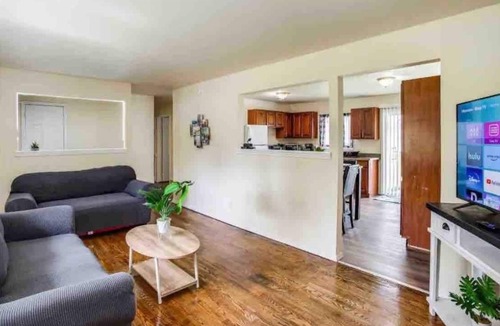 Henrietta House | Suburb comfy home near RIT and airport