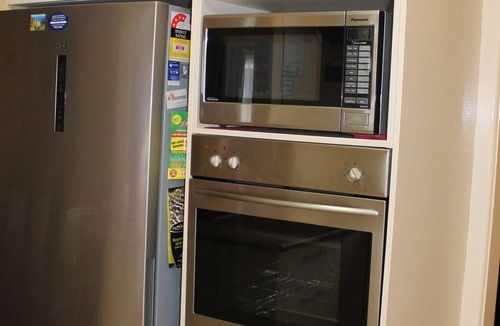 Ringwood House | Suburban charm & great location