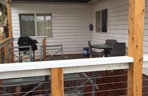 Ringwood House | Suburban charm & great location