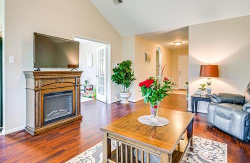 Magnolia House | Suburban Home in Magnolia w/Fenced Yard