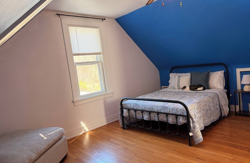 Downers Grove House | Suburban Home - Quiet & Safe Neighborhood