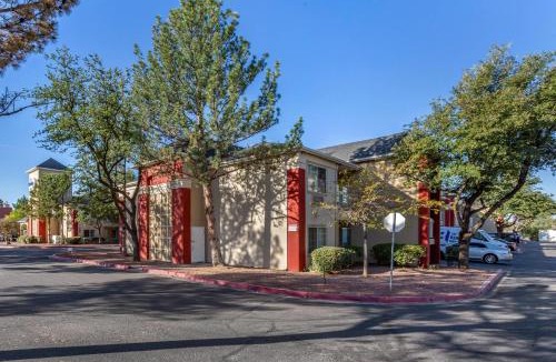 Northeast Heights Hotel | Suburban Studios Albuquerque Uptown