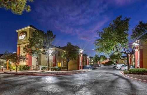 Northeast Heights Hotel | Suburban Studios Albuquerque Uptown
