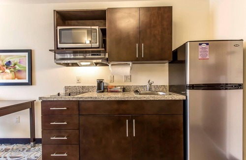 Burnside Hotel | Suburban Studios Donaldsonville - Gonzales
