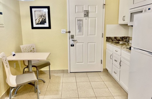 Fort Myers Hotel | Suburban Studios Fort Myers Cape Coral