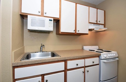 Greater Greenspoint Hotel | Suburban Studios Houston North I-45