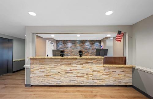 Jacksonville Hotel | Suburban Studios Near Camp Lejeune