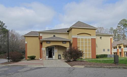 Crabtree Hotel | Suburban Studios Raleigh - Crabtree Valley