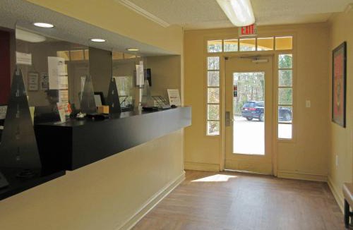 Crabtree Hotel | Suburban Studios Raleigh - Crabtree Valley