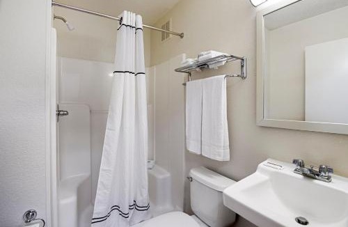 Winston - Salem Hotel | Suburban Studios Winston Salem-University Parkway