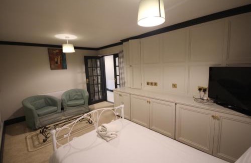 Harrow Apartment | Sudbury Place