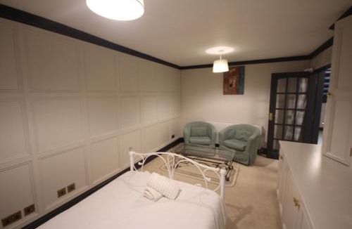 Harrow Apartment | Sudbury Place