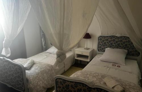 Lacapelle-Biron Bed & Breakfast | Suditi Divine Home B&B