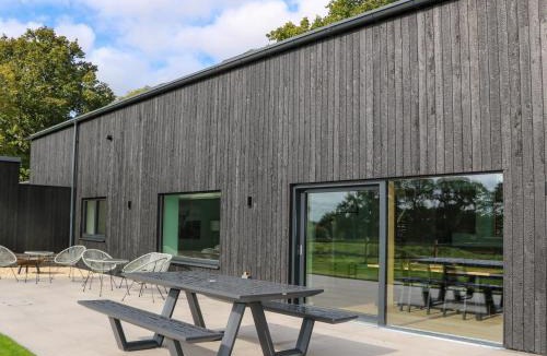 West Meon House | Suetts Farm Barns