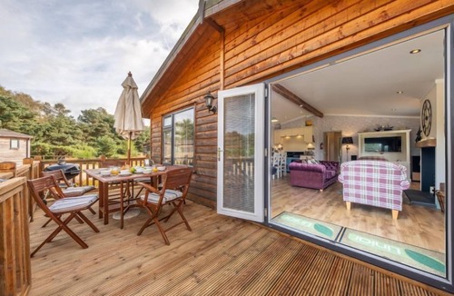 Weybourne Cabin | Suffolk Barn, Kelling, Norfolk