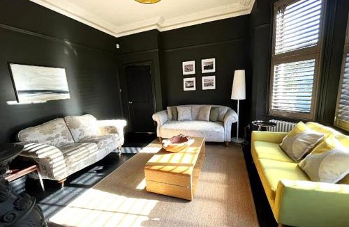 Lowestoft House | Suffolk Coast Townhouse