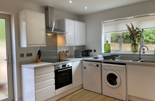 Wenhaston House | Suffolk Contractor Getaway Fast WiFi + Free Parking