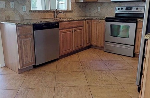 Naples Park Cottage | Sugar Beach Bungalow with a Pool!