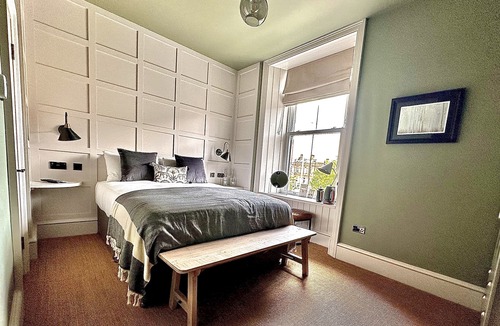 Helensburgh House | Sugar Boat