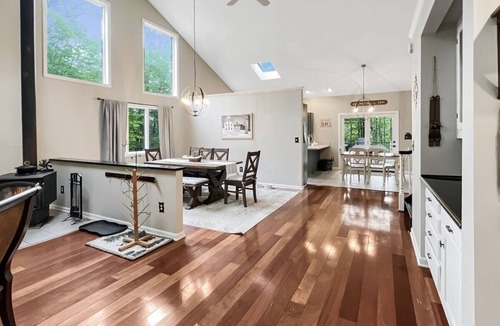 Chittenden House | Sugar Hollow-Summer Ready! 4BR w/Pool & Hot Tub