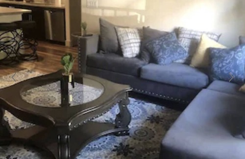 Sugar Land Apartment | Sugar Land 2 Bed 2 Bath Downstairs Private Garage