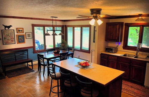 Park Falls House | Sugar Maple at Hansen Lake