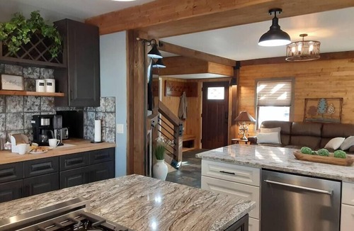 Tiskilwa House | Sugar Maple Inn, A Country Chic Getaway