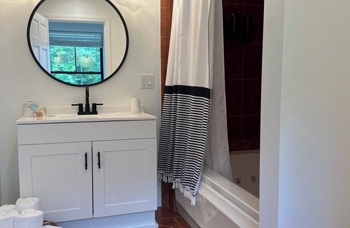 West Dover Hotel | Sugar Maple Inn