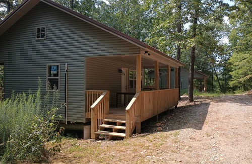 Bruno Cabin | Sugar Pine CabinsnHummingbird Cabin