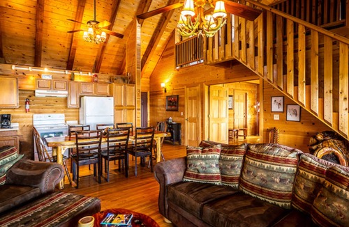 Eureka Springs Cabin | Sugar Ridge Resort