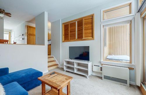 Waitsfield Apartment | Sugar Run 34