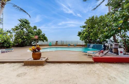 Madeira Beach House | Sugar Sands B