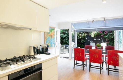 Neutral Bay House | Sugarcane Escape, Neutral Bay Isyd