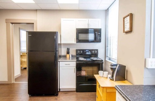 Hermann Hotel | Suite #1 - 1 Bed 1 Bath in the middle of Downtown